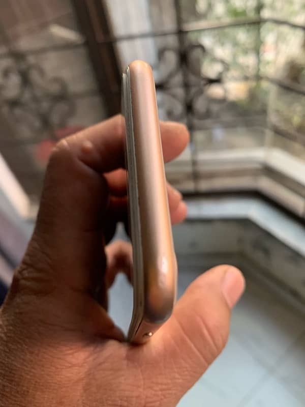 iPhone 8 256GB PTA 4