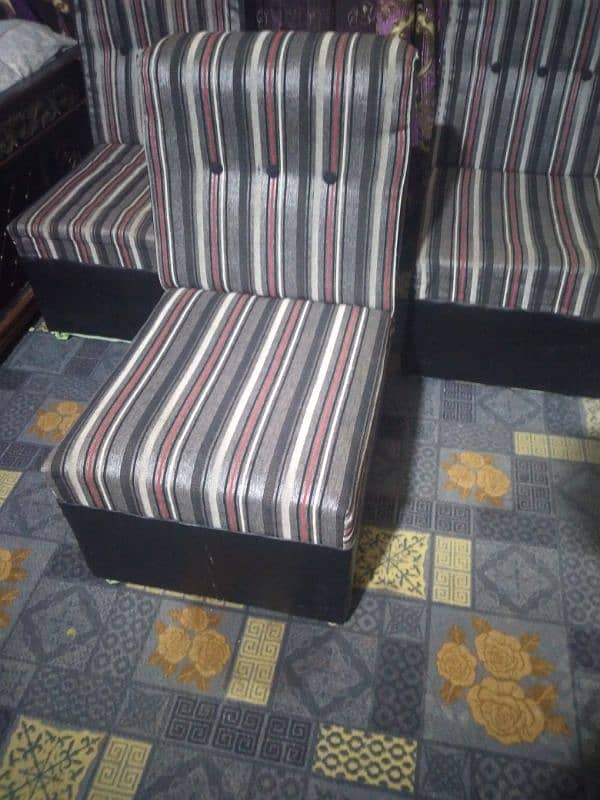 6 pieces sofa set 1