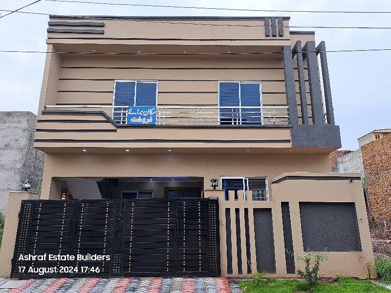 6 Marla Stylish Brand New House 1.5 Story Sector 04 0