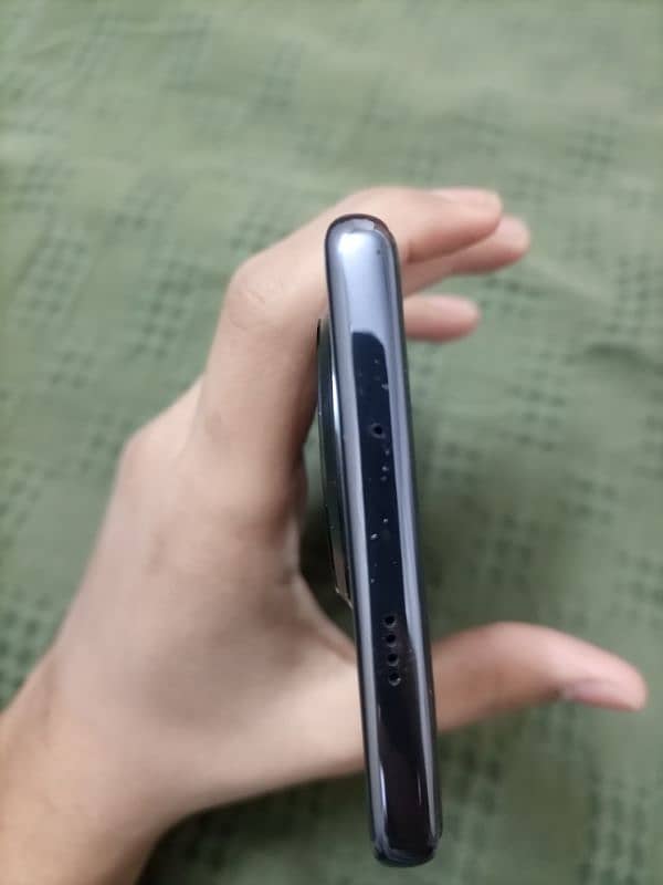 Tecno spark 20 pro plus. 5