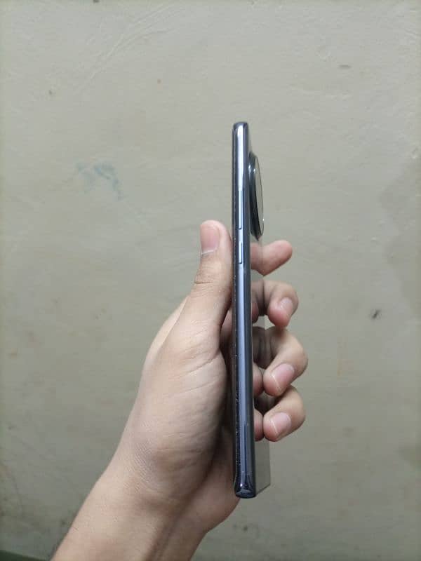 Tecno spark 20 pro plus. 15