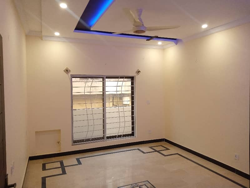 3200 Sq Ft 3 Bed brand new Upper Portion For Rent 8