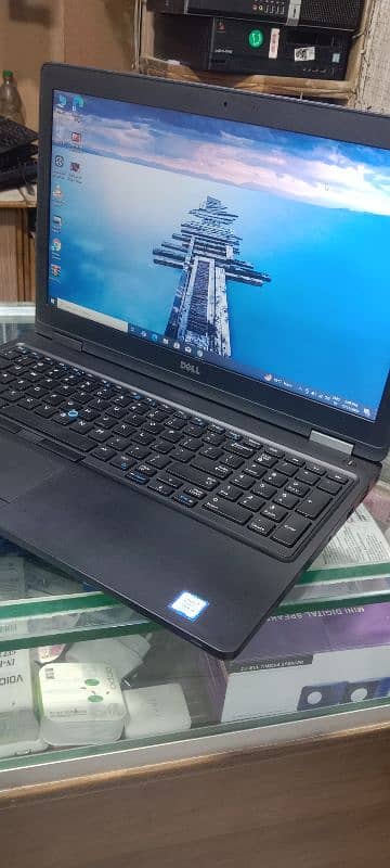 5580 Core i5 7th Generation 8 GB Ram 256 GB SSD 1