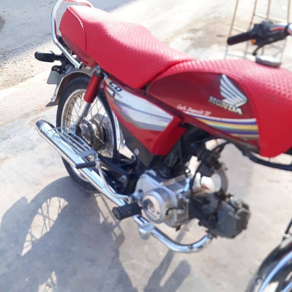 2014 model behtreen condition cd70 6