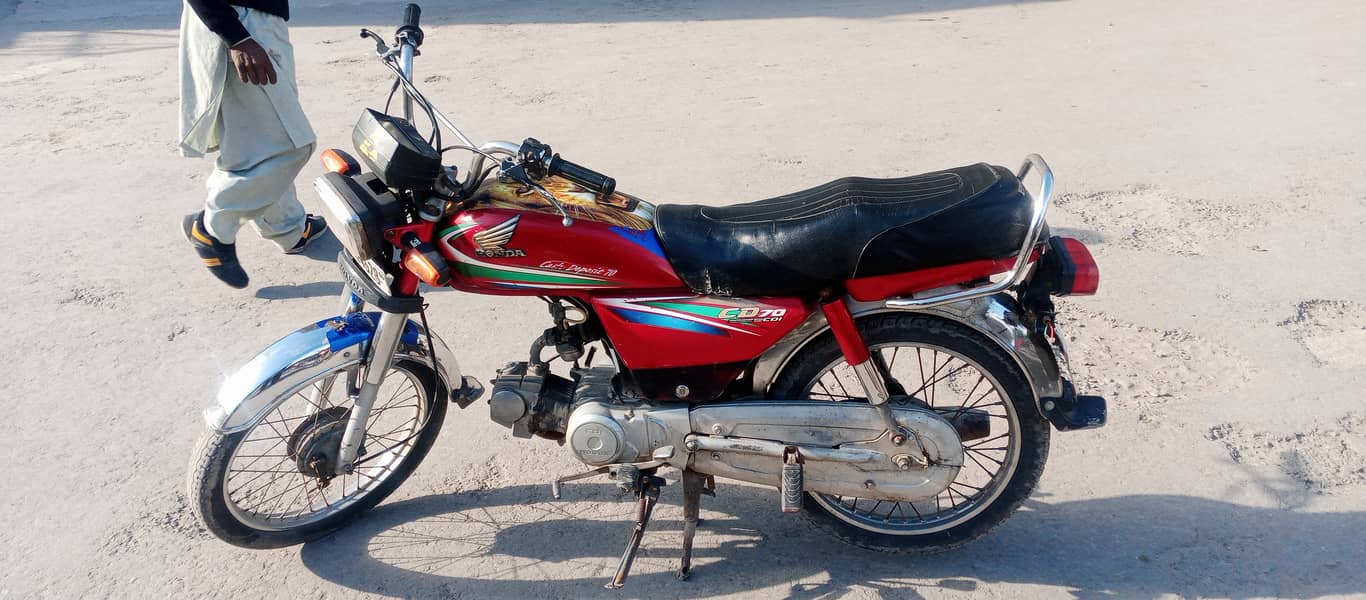 Honda 70 16 model koi Kam ni huna wala just buy and drive 0