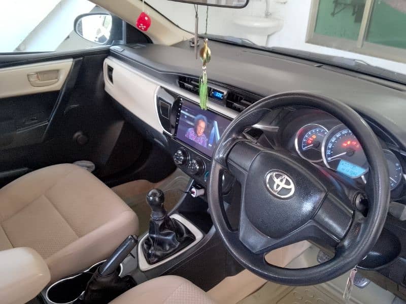 Toyota Corolla XLI 2015 9