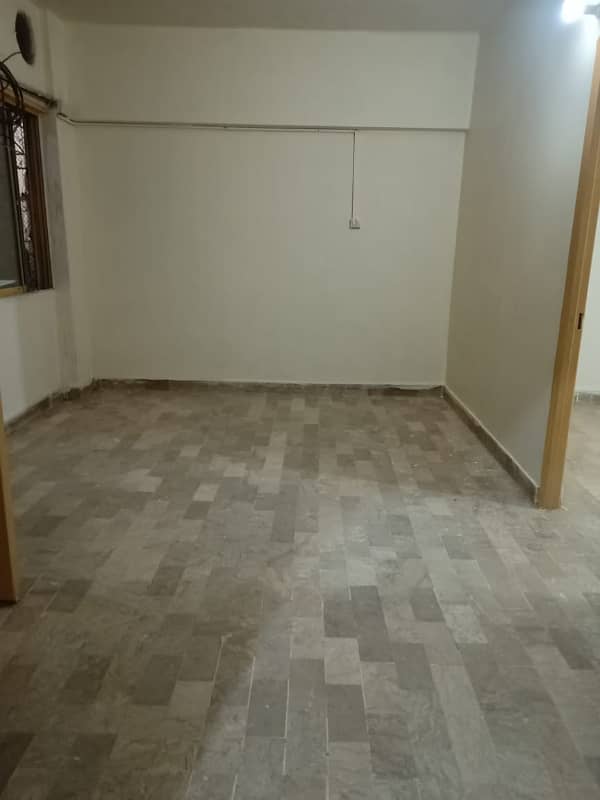 two bed dd apartment for rent in johar 8