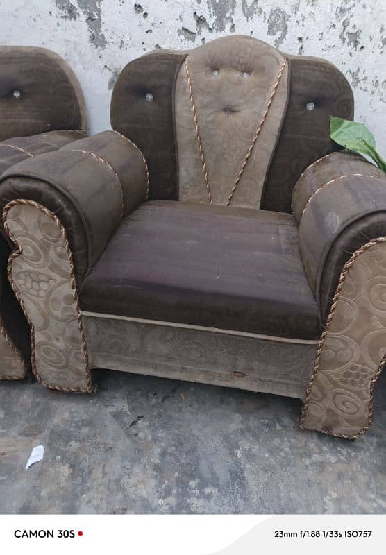 6 seater sofa at cheap price 2