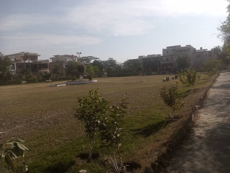 Kanal facing park plot for sale near wapda town 8