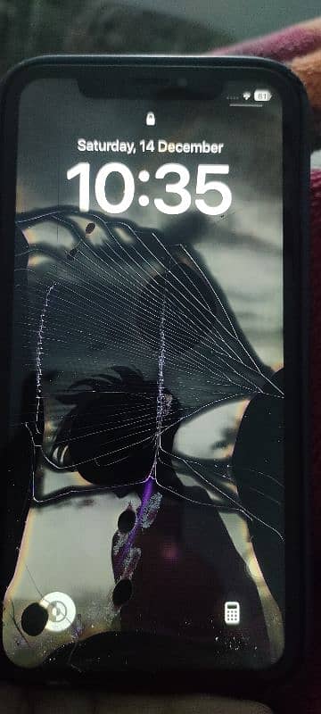 iphone xr ( complete broken ) working condition 1