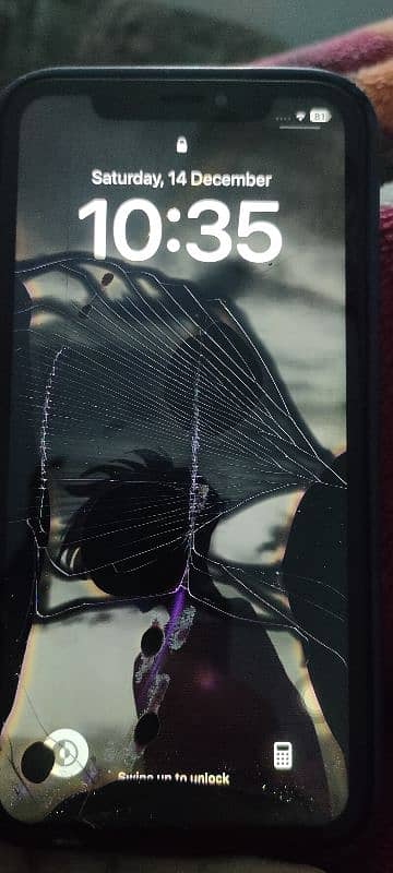 iphone xr ( complete broken ) working condition 4