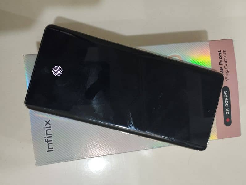 infinix zero 30 8/256GB 4months warranty 4