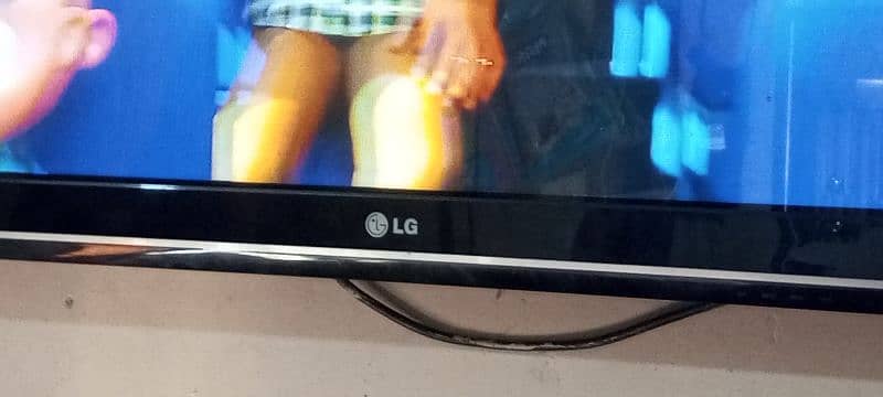 Lg lcd tv. . . . . . 03026643347 1