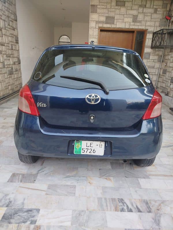 Toyota Vitz 2012 3