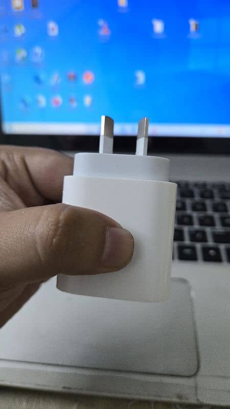 iphone 15 pro Original charger guranteed 2