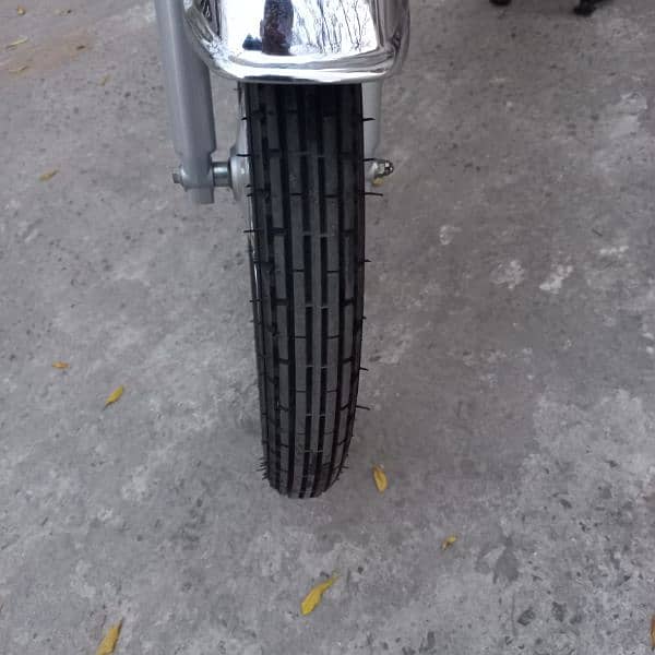 Honda CD 70 (2023/24 Model) Almost new 3