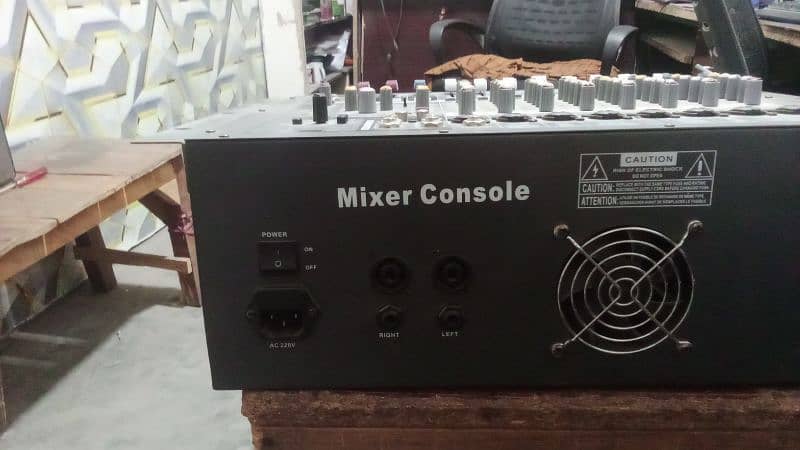 Xr800F+ Audio mixer console and two Big speaker with wires 1