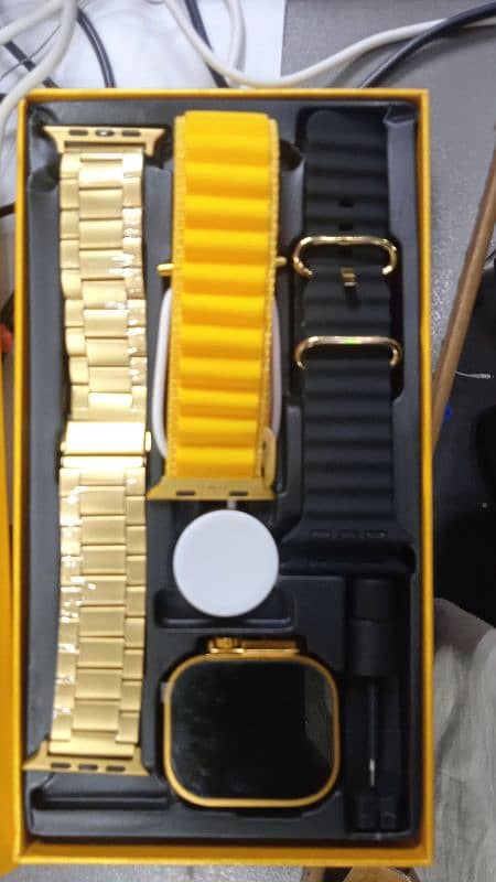 New G9 Ultra pro Gold Color Edition Series 9 Smart Watch 4