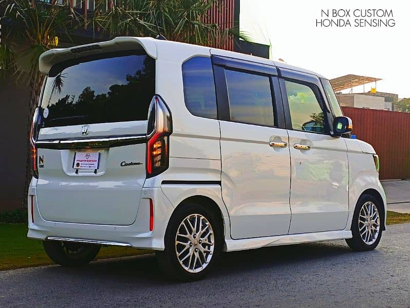 Honda N Box Custom 2021 1