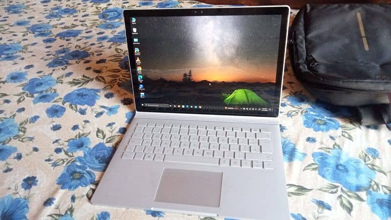 Microsoft Surface book Laptop Core i5 6th Gen 8GB 128GB SSD 0