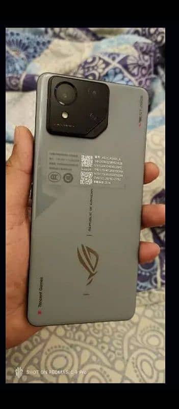 Asus ROG 8 Mobile 1