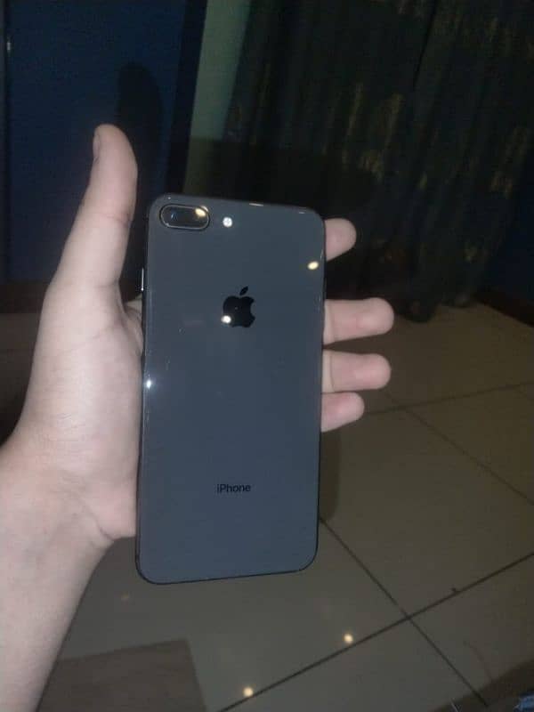 iphone 8 plus 1