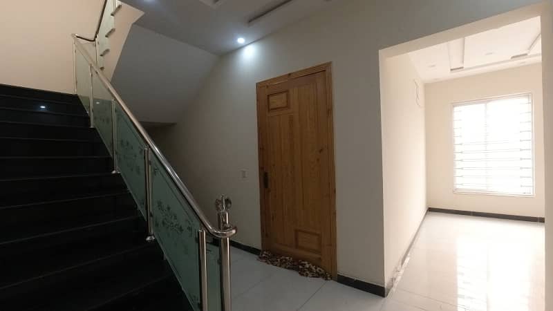 Prominently-Located Facing Park House Available In Punjab Coop Housing - Block B For sale 28