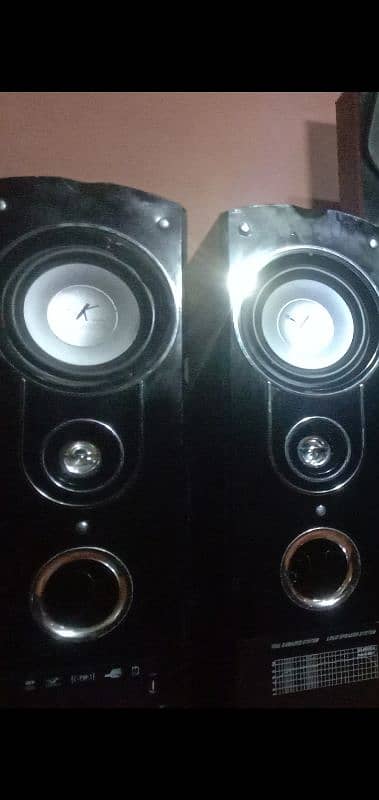 audionic classic 6 in good condition 03442085434 0