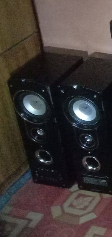 audionic classic 6 in good condition 03442085434 2