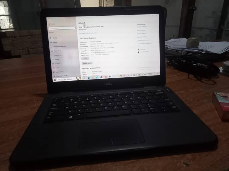 Corei5 ,8th generation with touch screen, 8 GB ram , original Charger 0