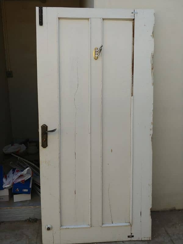 2 aslee deyaar wooden door with lock and qabza 3