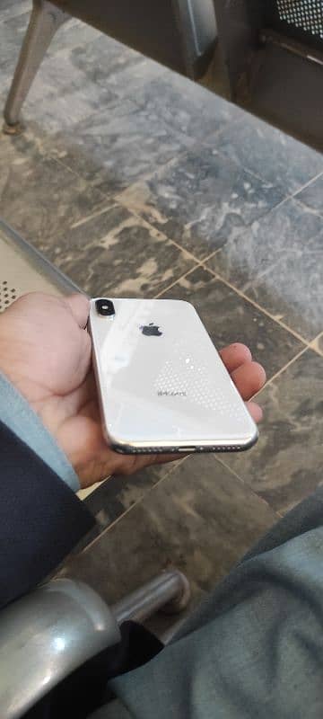 iPhone X by pass 64 gb 1