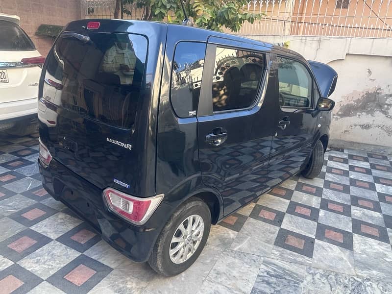 Suzuki Wagon R 2021 11