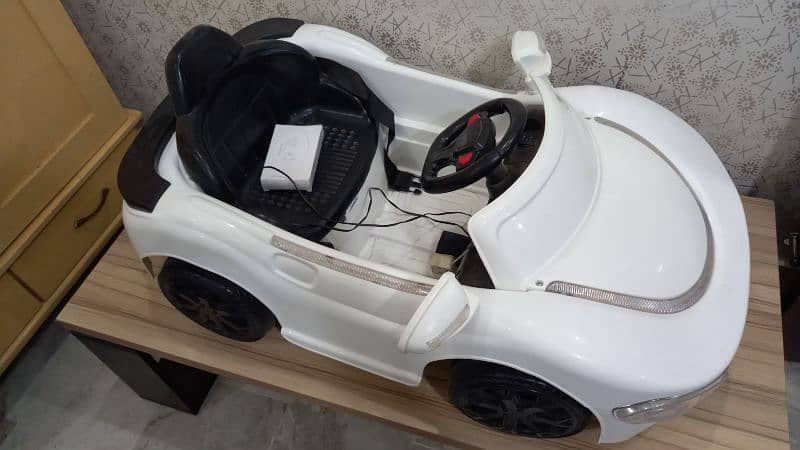 charging Car with remote 1