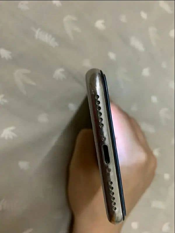 iphone x 256Gb pta approved with cabel no any fault 6