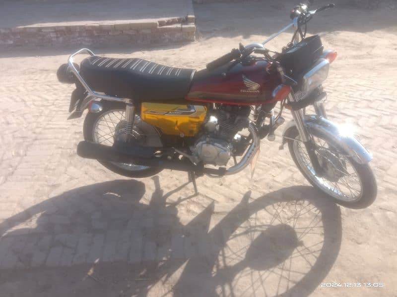 Honda 125 special edition 2021 model lush condition 3