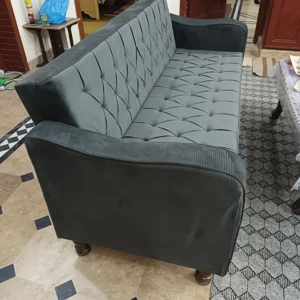 Brand new Sofa bed in premium condition 2