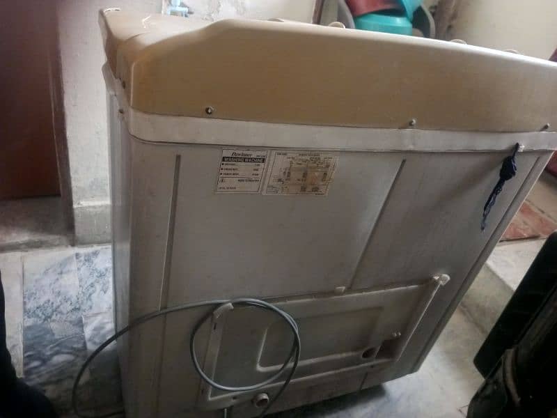 used washing machine for sale just Rs. 10000 only contact 03215044355 2