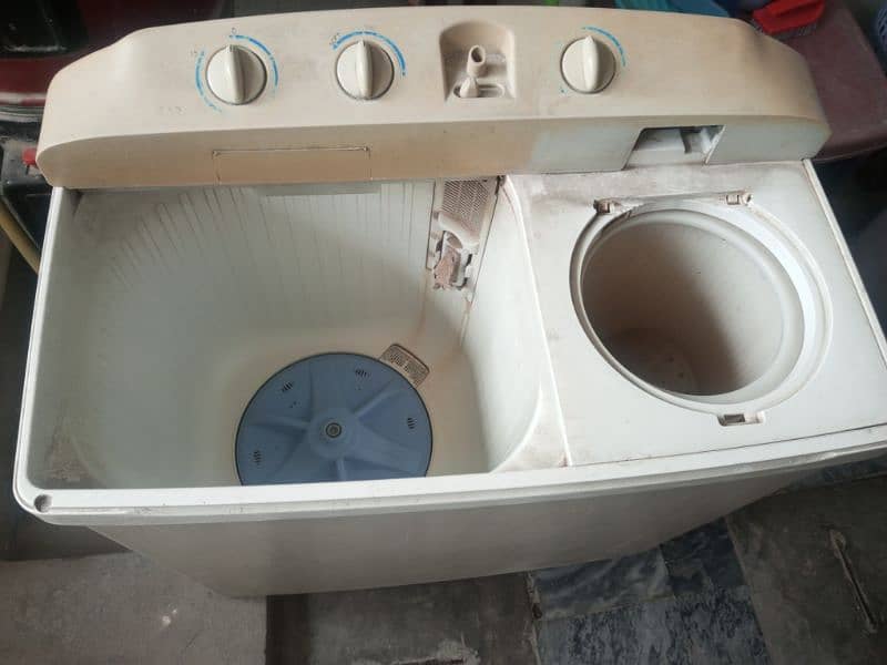 used washing machine for sale just Rs. 10000 only contact 03215044355 4