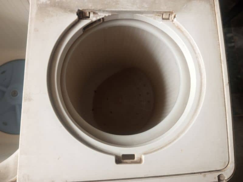 used washing machine for sale just Rs. 10000 only contact 03215044355 6