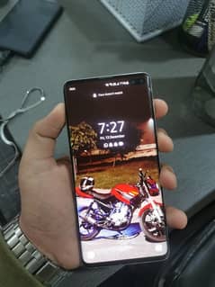 Samsung S10+ urgent sale