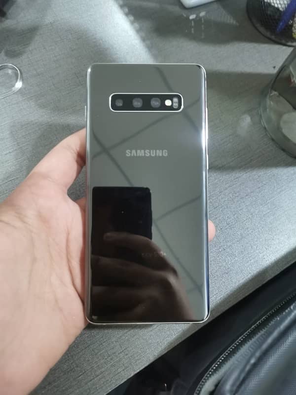 Samsung S10+ urgent sale 2