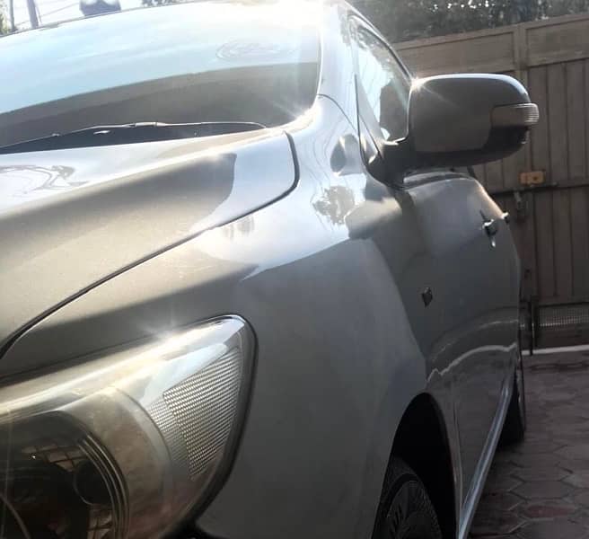 Toyota Corolla GLI 2014 genuine paint/No touch ups /first hand 10