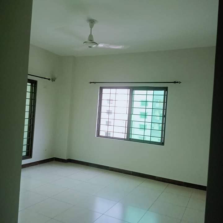 Apartment Available For Rent In Askari 11 Sec-B Lahore 3