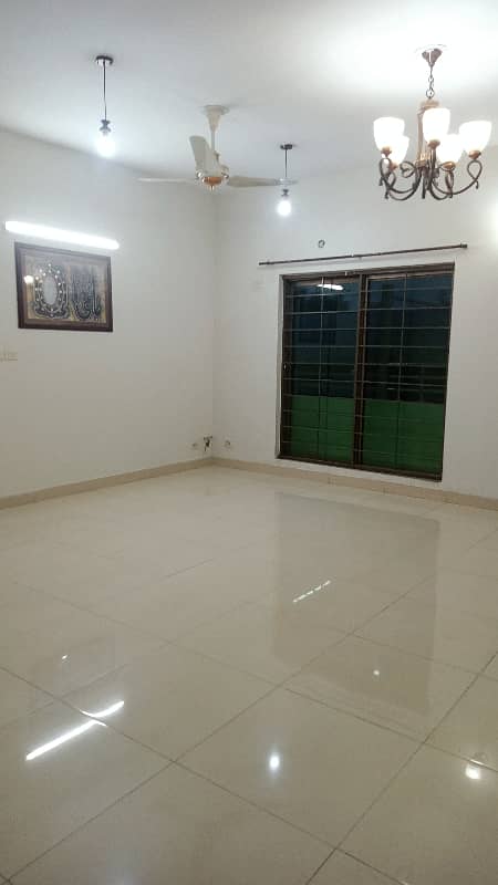 Apartment Available For Rent In Askari 11 Sec-B Lahore 25