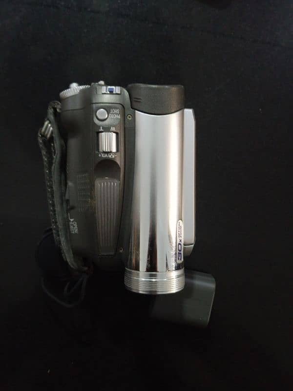 Panasonic NV-GS27 Camcorder with charger and camera bag! 5