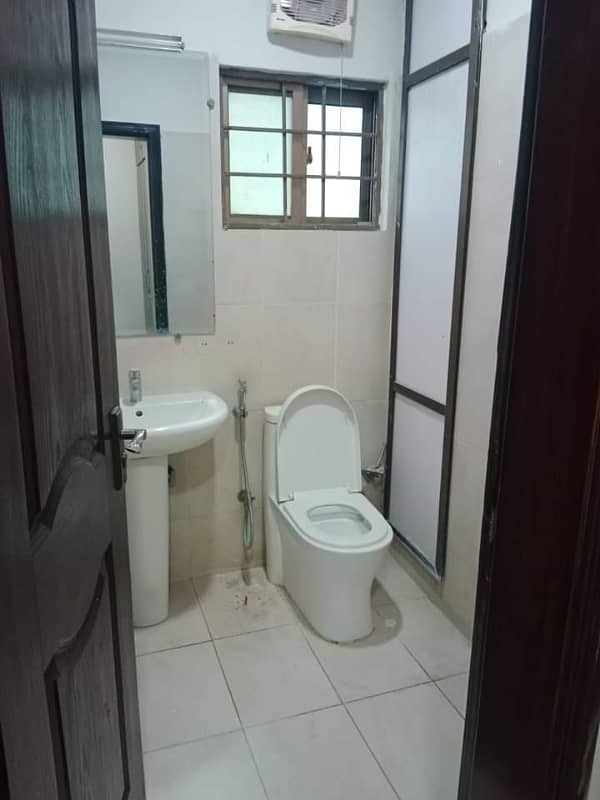 Apartment Available For Rent In Askari 11 Sec-B Lahore 5