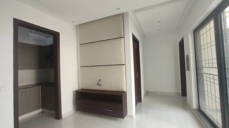 10 Marla Upper Portion Available For Rent 15