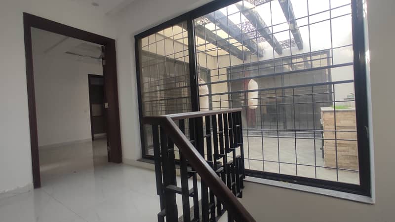 10 Marla Upper Portion Available For Rent 16