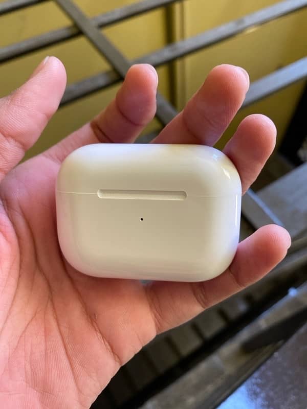 AirPods Pro 2nd generation WhatsApp number 03352802620 1